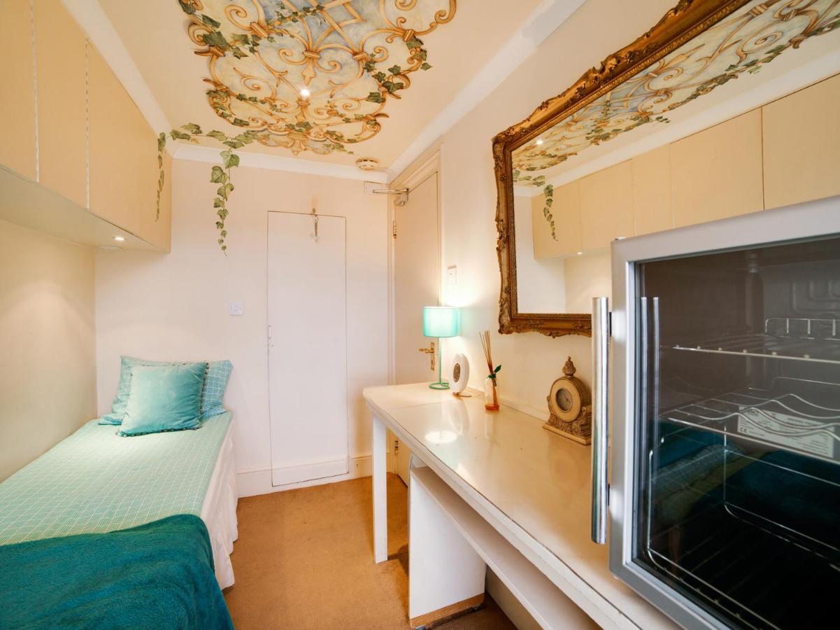 Oyo London Lodge Luaran gambar